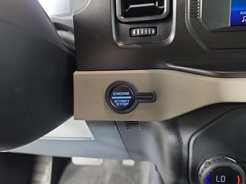 Used 2023 Ford Bronco Wildtrak AWD/4WD image 28