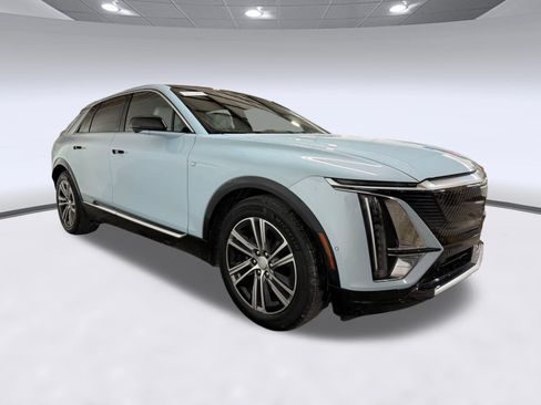 Certified 2024 Cadillac Lyriq Luxury RWD image 6