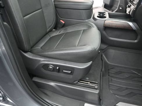 Used 2019 GMC Sierra 1500 SLT w/ SLT Premium Plus Package AWD/4WD image 30
