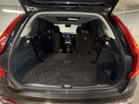 Used 2024 Volvo XC90 T8 Ultimate AWD/4WD image 17