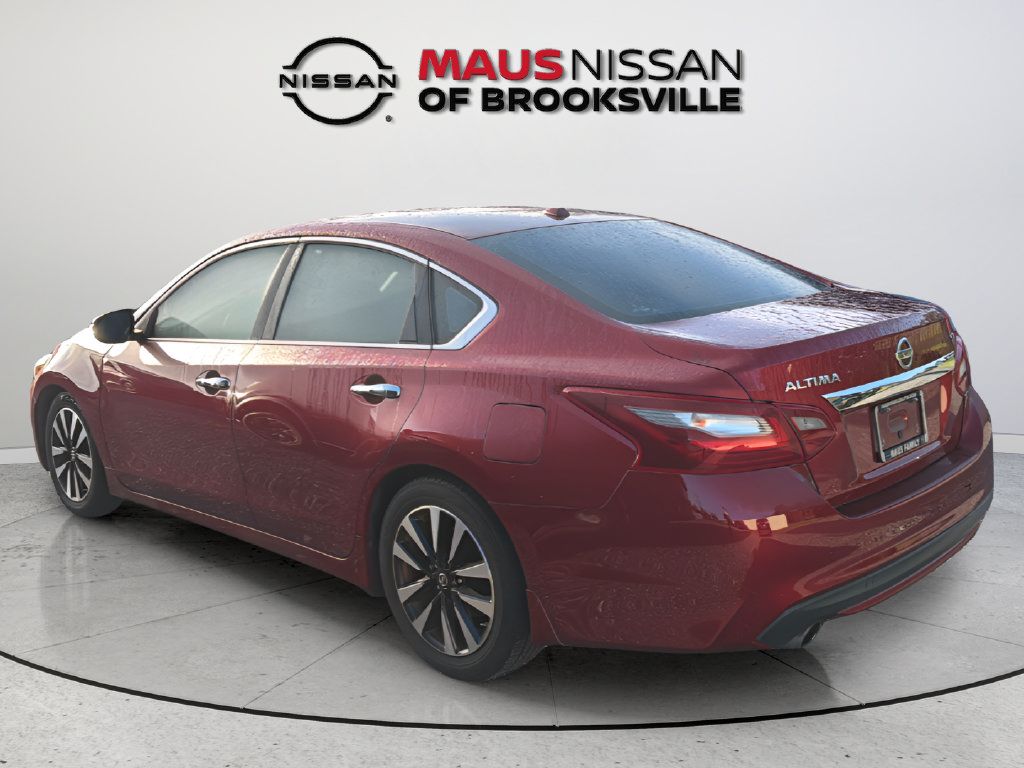Used 2019 Nissan Maxima 3.5 SV w/ Floor Mat Group FWD image 6