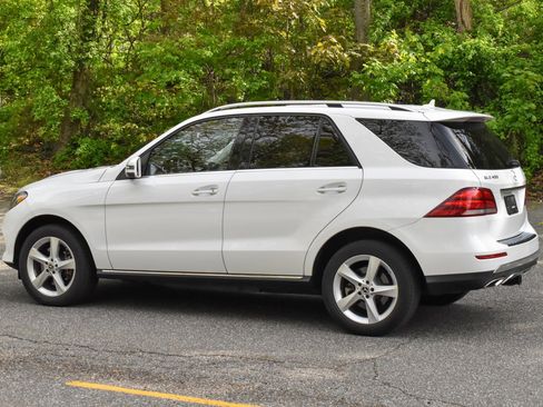 Used 2019 Mercedes-Benz GLE 400 4MATIC image 6
