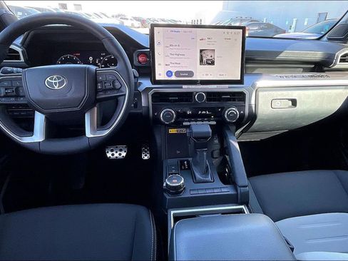 Used 2025 Toyota Tacoma TRD Sport w/ TRD Sport Upgrade Package image 20