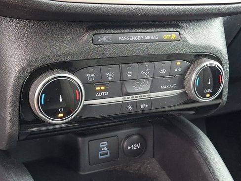 Used 2022 Ford Escape SE w/ Convenience Package AWD/4WD image 16