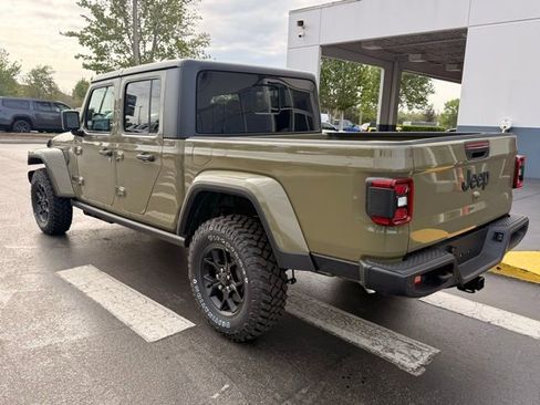 New 2026 Jeep Gladiator Sport AWD/4WD image 7