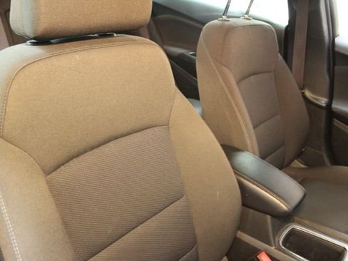 Used 2016 Chevrolet Cruze LT w/ LT Convenience Package FWD image 11