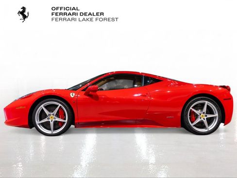 Used 2010 Ferrari 458 Italia Coupe RWD image 3