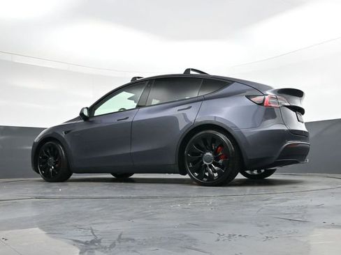 Used 2021 Tesla Model Y Performance image 32