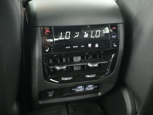 Used 2025 Jeep Grand Cherokee L Summit w/ Obsidian Package image 25