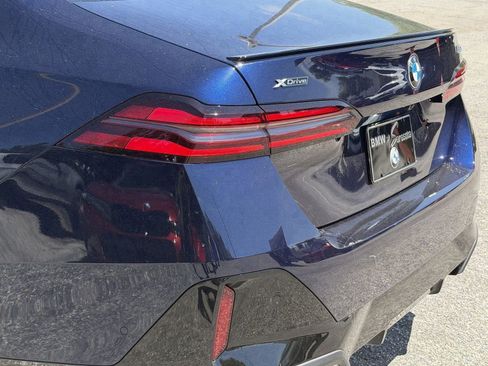 New 2026 BMW 530i xDrive w/ M Sport Package AWD/4WD image 10