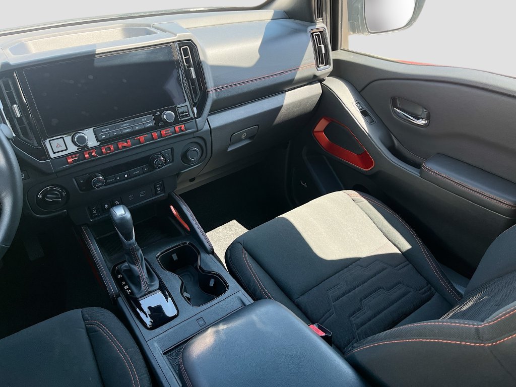 Used 2025 Nissan Frontier PRO-4X w/ Pro Convenience Package AWD/4WD image 23