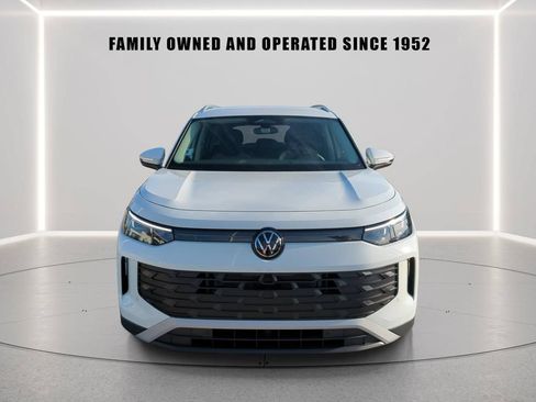 Certified 2026 Volkswagen Tiguan S w/ 18" Wheel Package AWD/4WD image 6