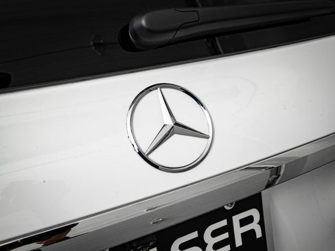 New 2026 Mercedes-Benz GLS 450 4MATIC image 9