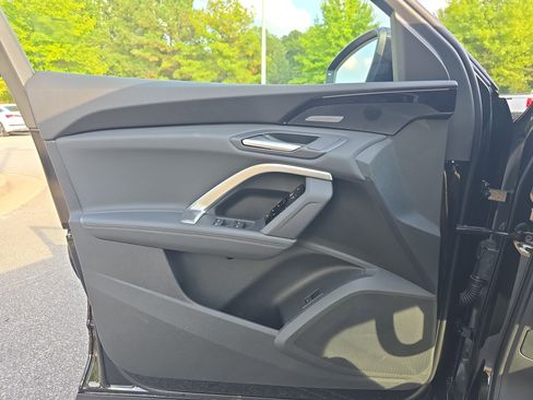 New 2025 Audi Q5 Premium Plus image 25