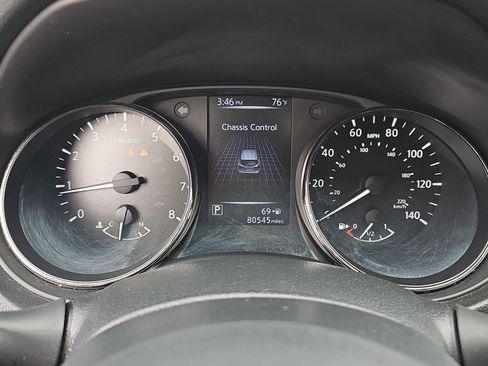 Used 2017 Nissan Rogue Sport SV image 18