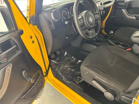 Used 2015 Jeep Wrangler Unlimited Sport AWD/4WD image 14