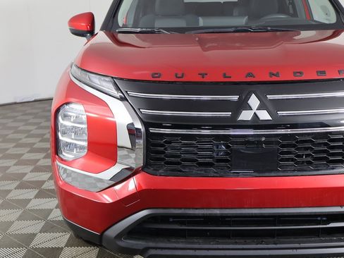 New 2026 Mitsubishi Outlander ES image 15