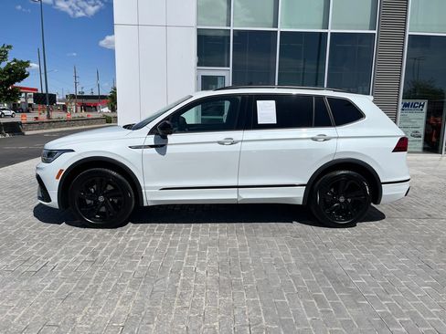 Certified 2024 Volkswagen Tiguan SE R-Line AWD/4WD image 3