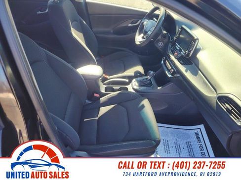 Used 2018 Hyundai Elantra GT image 14