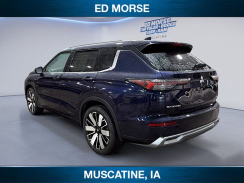Used 2025 Mitsubishi Outlander SEL FWD image 3