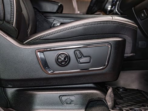 Used 2024 RAM 1500 Limited AWD/4WD image 26