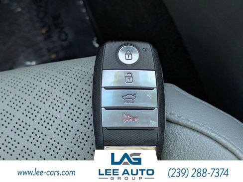 Used 2017 Kia Optima EX w/ Premium Package image 28