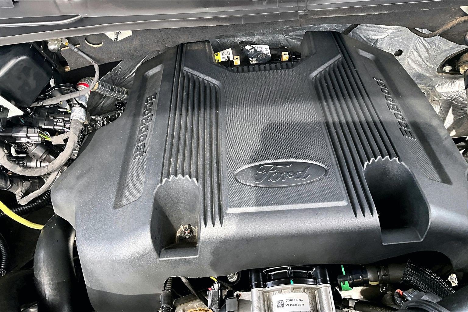 Used 2020 Ford Expedition XLT w/ Equipment Group 201A AWD/4WD image 32