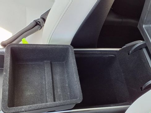 Used 2021 Tesla Model Y Performance AWD/4WD image 19