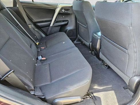 Used 2017 Toyota RAV4 XLE image 20