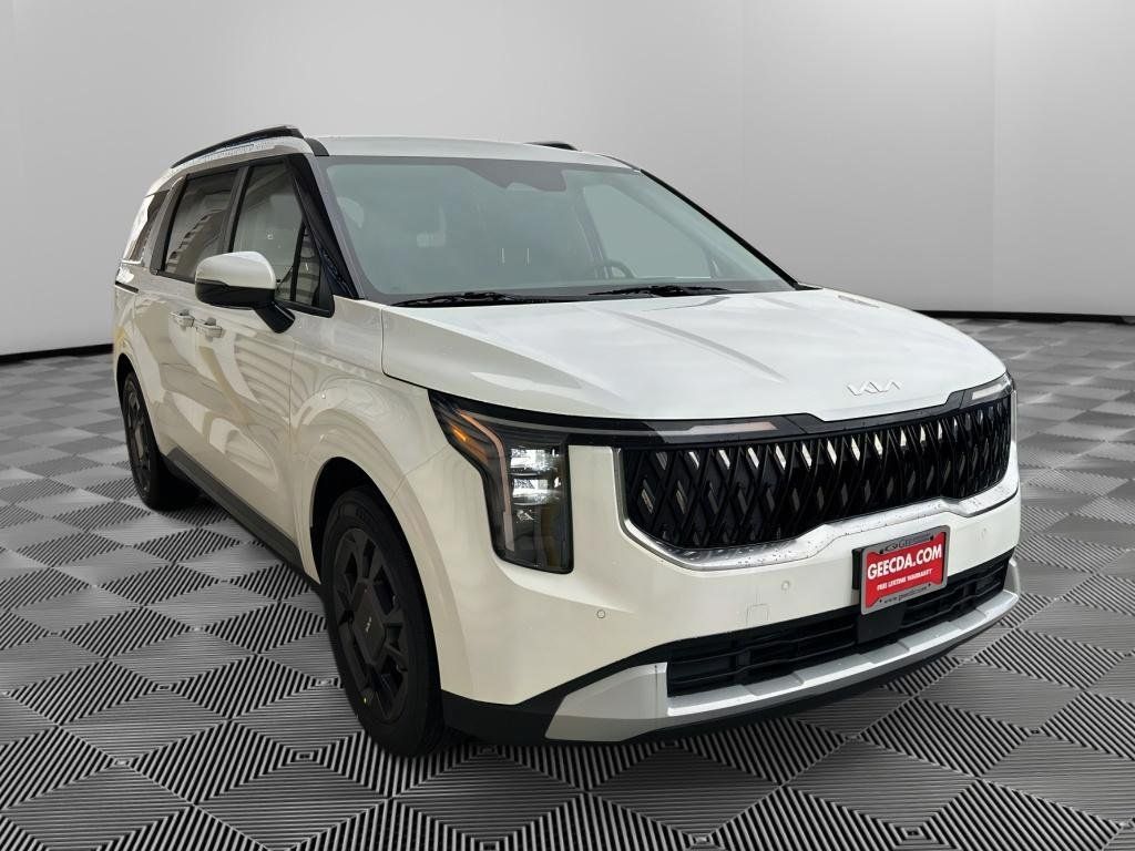 New 2026 Kia Carnival EX FWD image 3