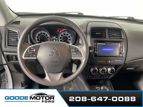Used 2024 Mitsubishi Outlander Sport ES AWD/4WD image 12