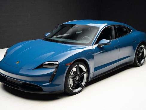 Used 2022 Porsche Taycan 4S image 5