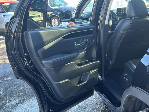 Certified 2024 Honda Pilot Touring image 29