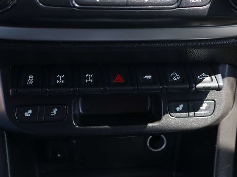 Used 2020 Chevrolet Colorado ZR2 AWD/4WD image 39