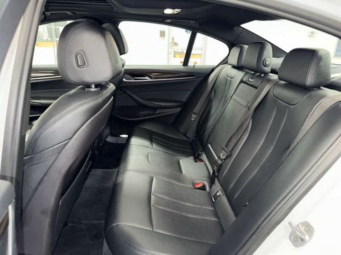 Used 2018 BMW 530i xDrive AWD/4WD image 17