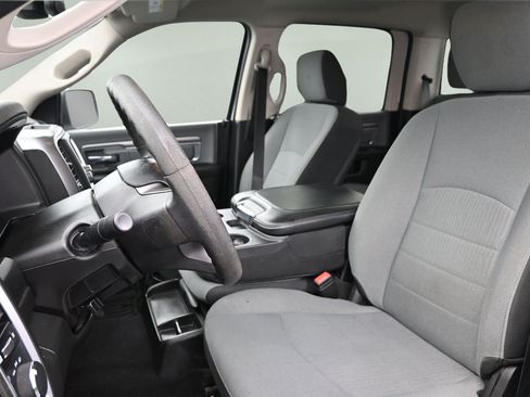 Used 2022 RAM 1500 Classic SLT w/ Protection Group AWD/4WD image 14