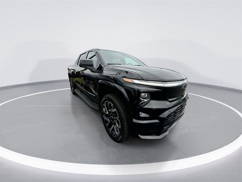 New 2024 Chevrolet Silverado EV RST image 2