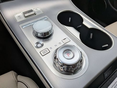 New 2026 Genesis GV70 2.5T Advanced AWD/4WD image 24