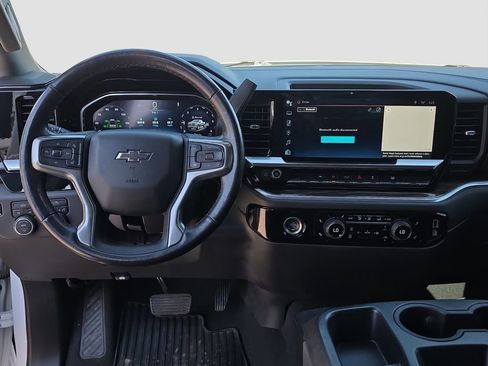 Used 2022 Chevrolet Silverado 1500 RST AWD/4WD image 13