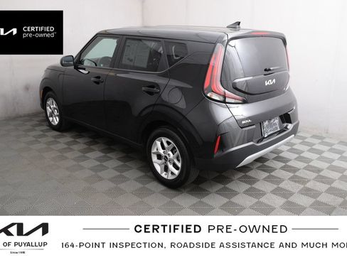 Certified 2025 Kia Soul LX w/ LX Technology Package FWD image 8