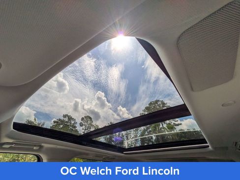 Certified 2026 Lincoln Navigator Reserve AWD/4WD image 13