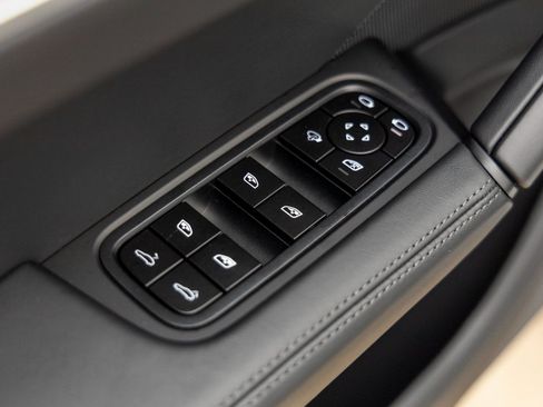 New 2026 Porsche Cayenne AWD/4WD image 22