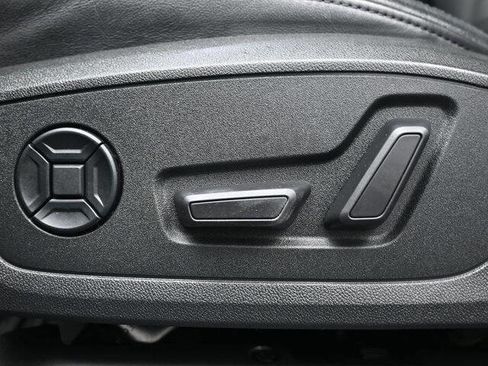 Used 2021 Audi Q3 2.0T Premium w/ Convenience Package image 8