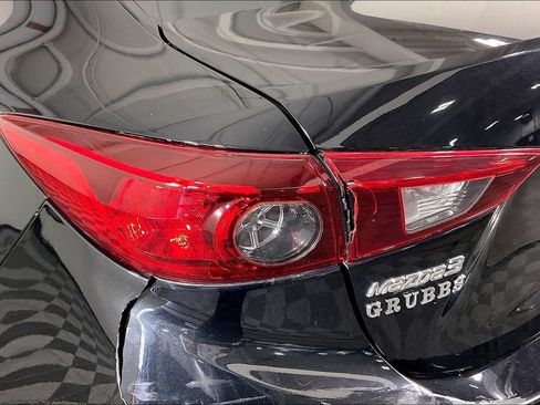 Used 2015 MAZDA MAZDA3 i Sport image 37