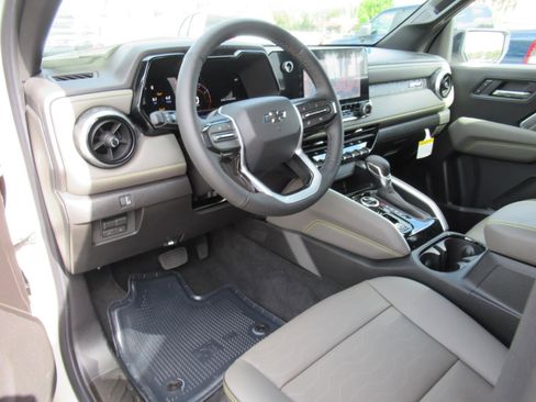 New 2026 Chevrolet Colorado ZR2 w/ Technology Package image 14