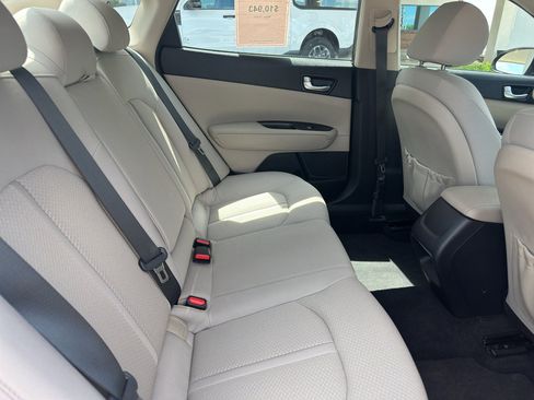 Used 2016 Kia Optima LX FWD image 29
