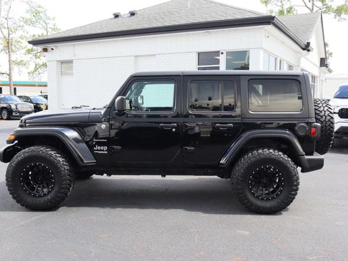 Used 2020 Jeep Wrangler Unlimited Sport S AWD/4WD image 4