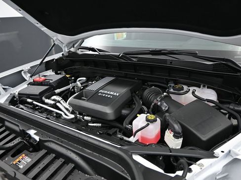 Used 2025 GMC Sierra 1500 Elevation w/ Preferred Package image 11