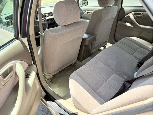 Used 1998 Toyota Camry LE FWD image 12