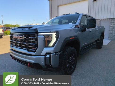 Used 2024 GMC Sierra 2500 AT4 w/ Technology Package AWD/4WD image 7